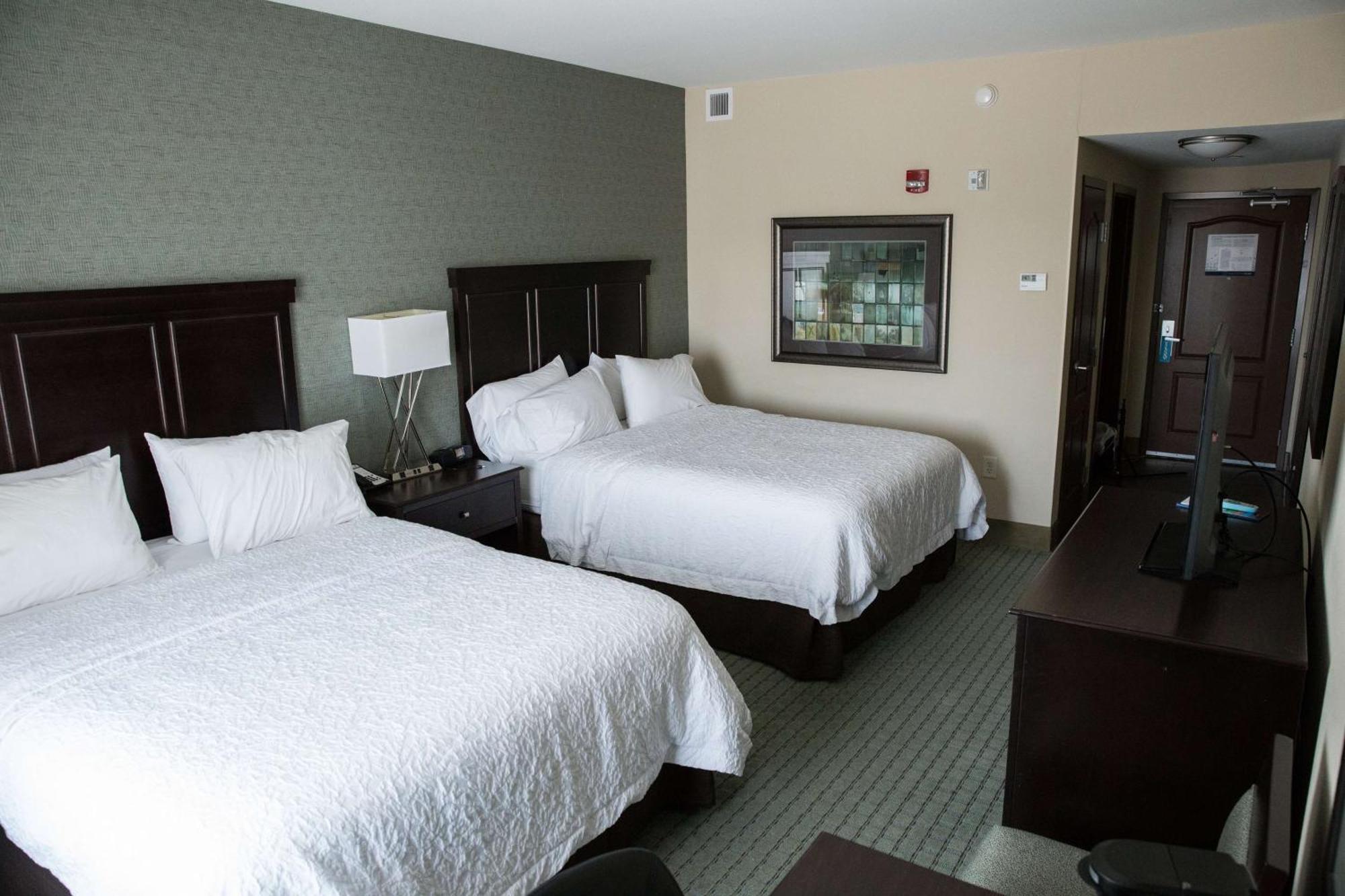 Hampton Inn & Suites Bismarck Northwest מראה חיצוני תמונה